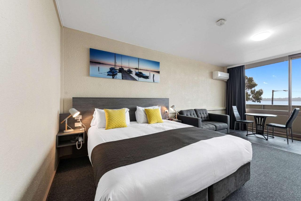 Bayside Hotel Сейнт Хелънс Екстериор снимка