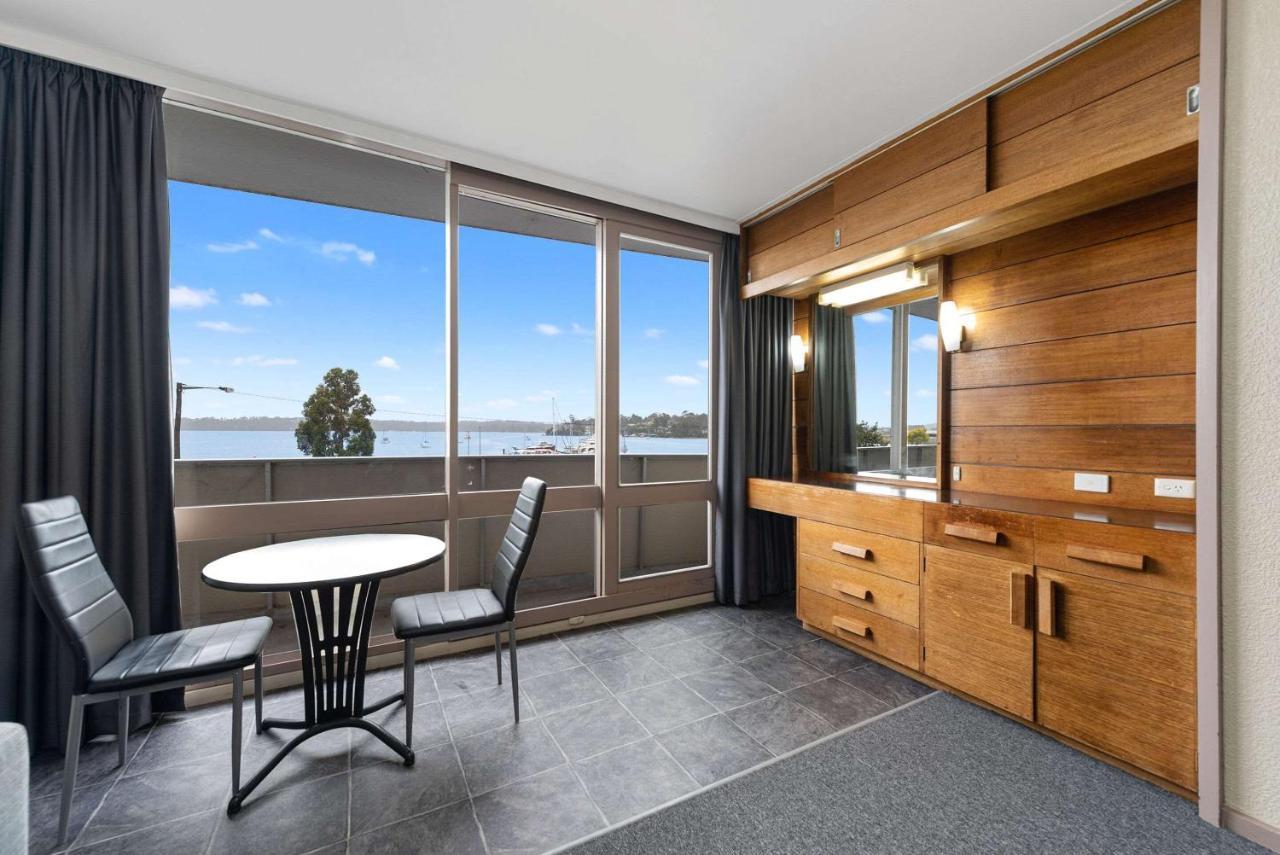 Bayside Hotel Сейнт Хелънс Екстериор снимка