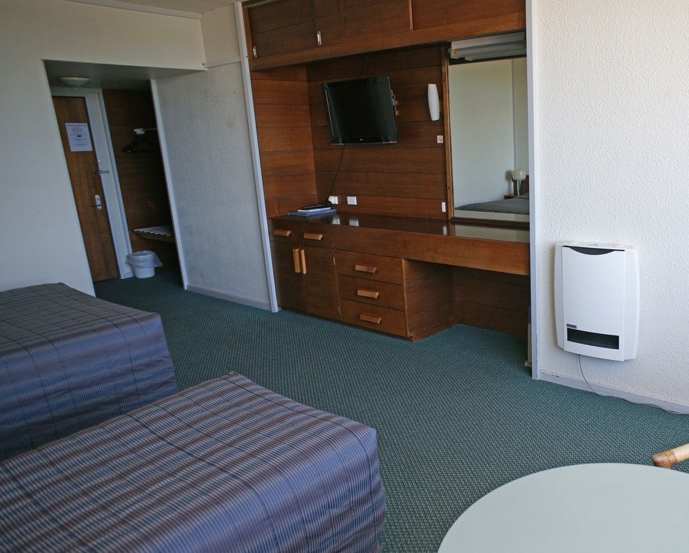 Bayside Hotel Сейнт Хелънс Екстериор снимка